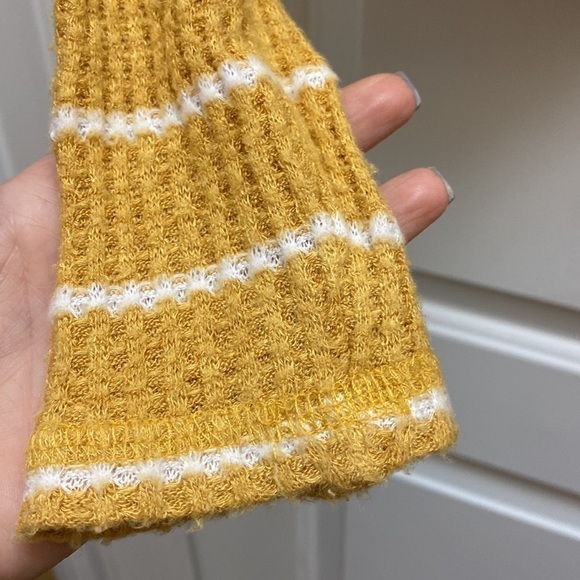 AMERICAN eagle crop top woman’s sexy plush long sleeve size XS top - Picture 5 of 9